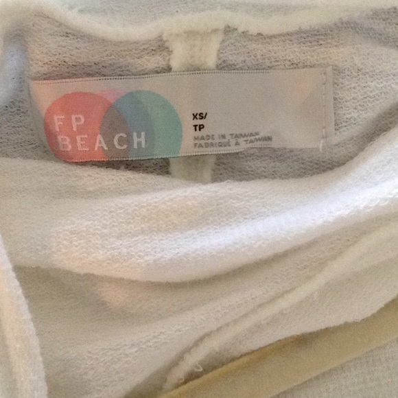 Free People beach cover up great condition - Picture 3 of 4